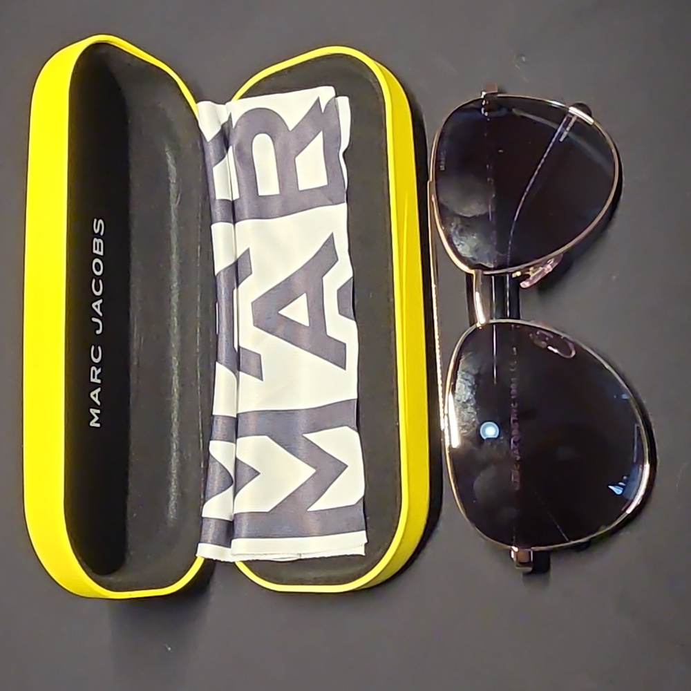 Marc Jacobs Black Aviator New 🎄